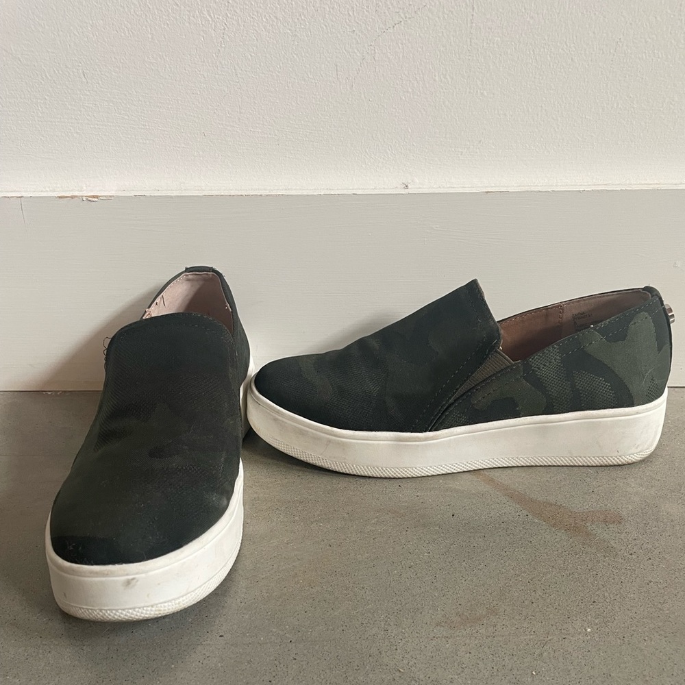 Steve Madden sneakers